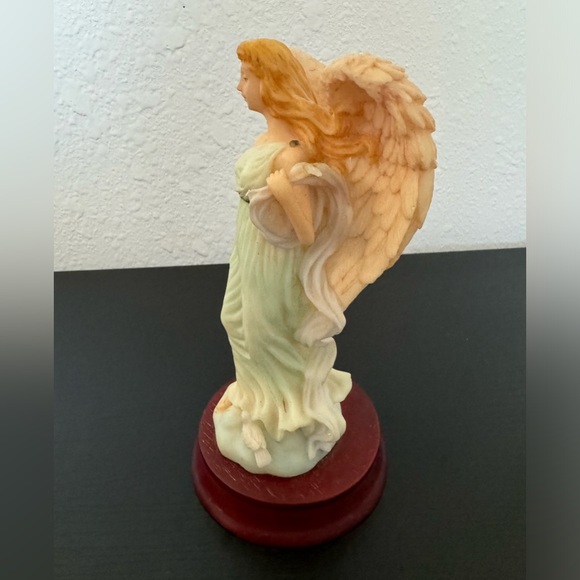 Vintage Montefiori Collection Italy Resin figurine Seraphim Angel Classics. - Picture 2 of 7